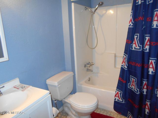 104 S Casas Lindas Drive, Willcox, AZ 85643