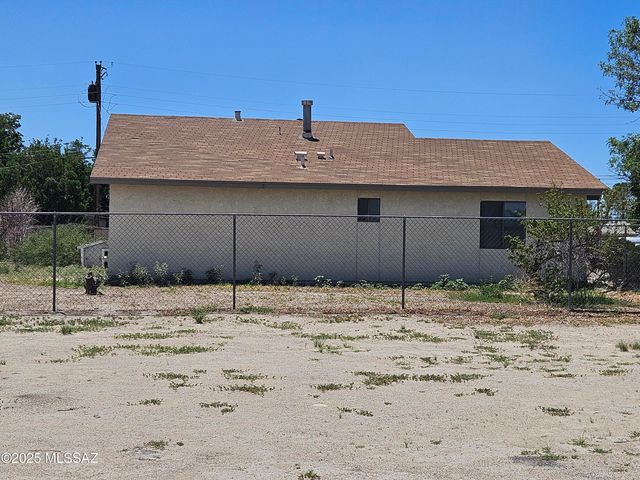104 S Casas Lindas Drive, Willcox, AZ 85643