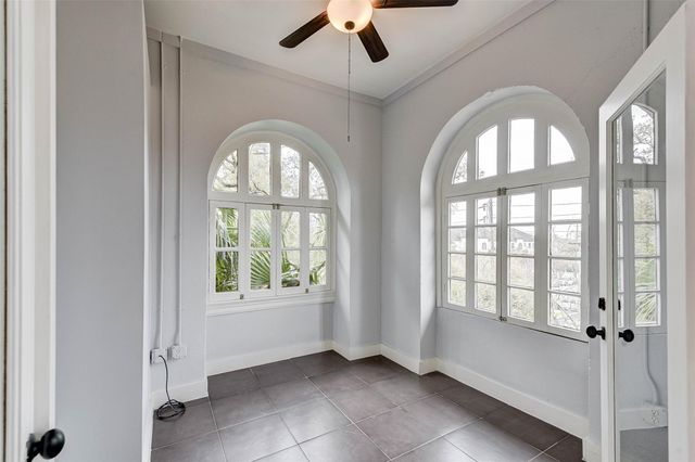 2700 Albany Street 3B, Houston, TX 77006