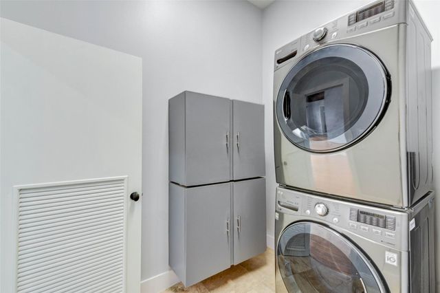 2700 Albany Street 3B, Houston, TX 77006
