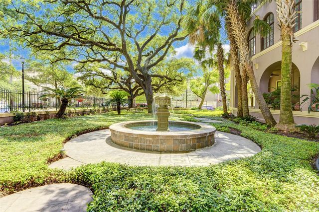 2700 Albany Street 3B, Houston, TX 77006