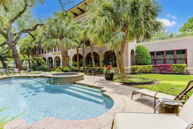 2700 Albany Street 3B, Houston, TX 77006
