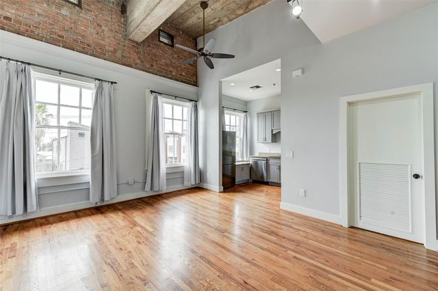 2700 Albany Street 3B, Houston, TX 77006