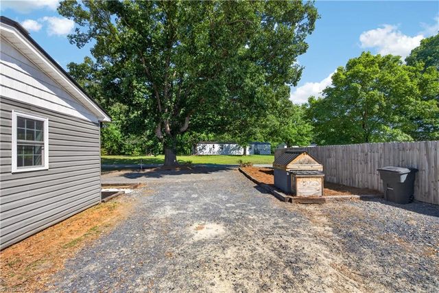 4306 Plainfield Road, Sophia, NC 27350