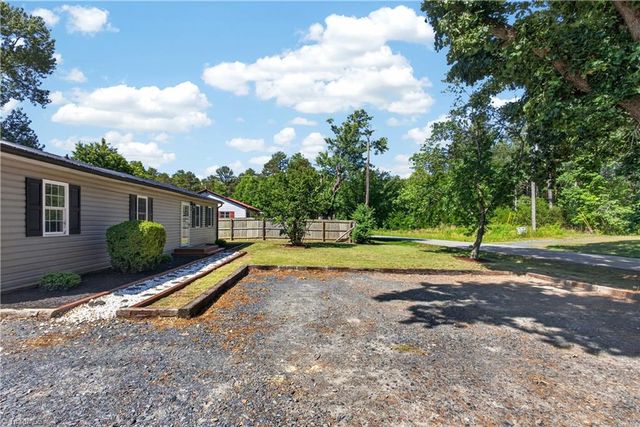 4306 Plainfield Road, Sophia, NC 27350