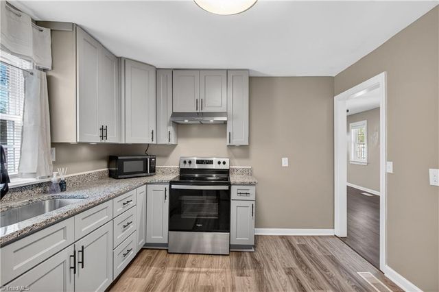 4306 Plainfield Road, Sophia, NC 27350