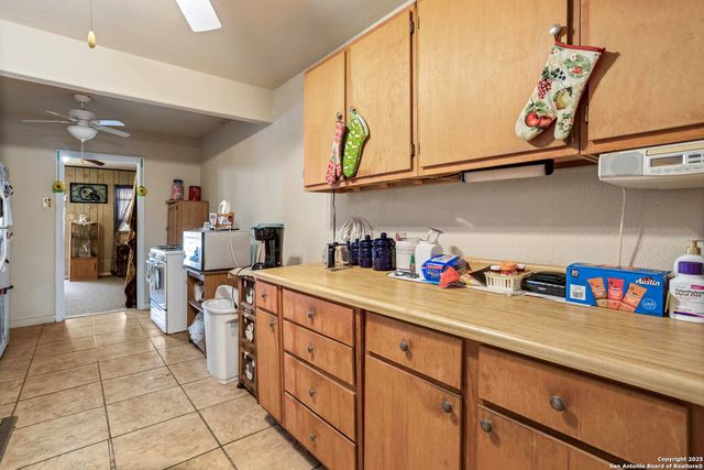 1322 Kendalia, San Antonio, TX 78224