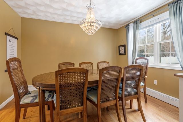 1 Rosemary Ln, Chelmsford, MA 01824