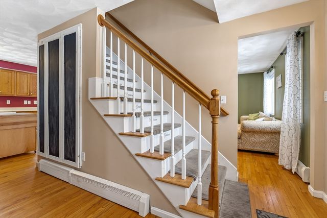 1 Rosemary Ln, Chelmsford, MA 01824