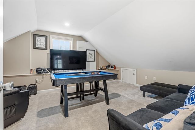 1 Rosemary Ln, Chelmsford, MA 01824