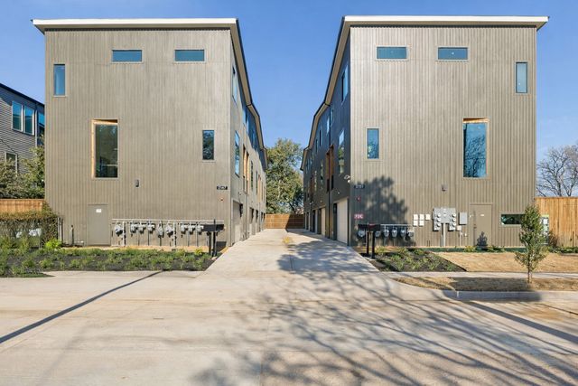 2151 Mail Avenue, Dallas, TX 75235