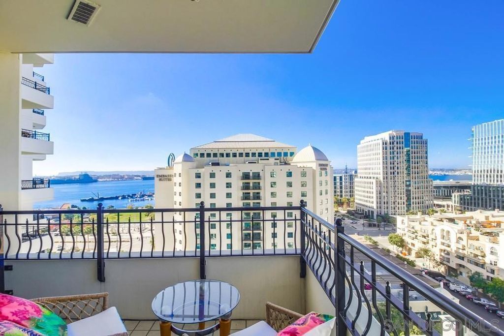 700 W Harbor Dr. 1406, San Diego, CA 92101 — photo 2