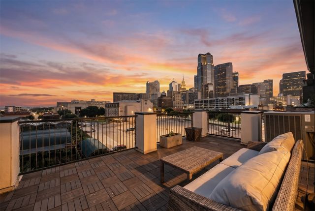 520 S Pearl Expressway S, Dallas, TX 75201