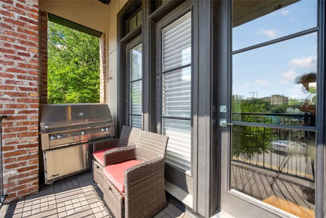 520 S Pearl Expressway S, Dallas, TX 75201