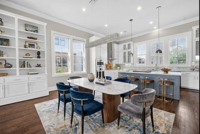 520 S Pearl Expressway S, Dallas, TX 75201