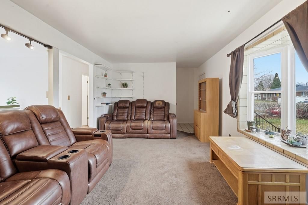 Image 5 of property listing at 1000 Taney Lane, Pocatello, ID 83201