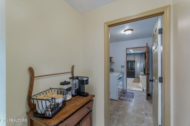 587 County Road 316, Niota, TN 37826