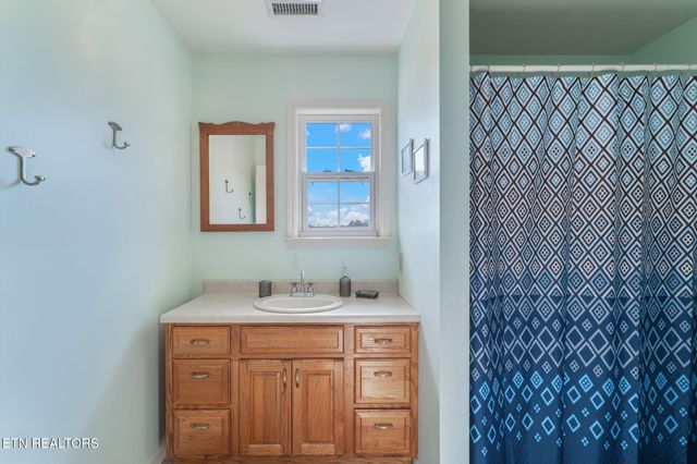 587 County Road 316, Niota, TN 37826