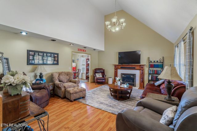 587 County Road 316, Niota, TN 37826