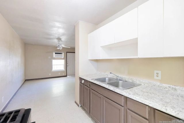 3032 Weir, San Antonio, TX 78226