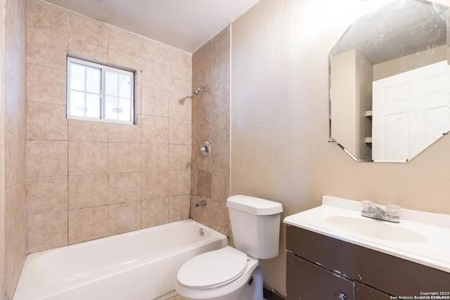 3032 Weir, San Antonio, TX 78226