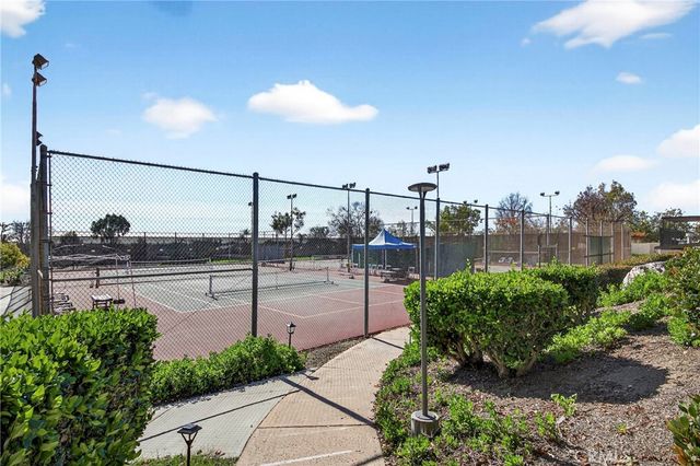 15920 Alta Vista Drive 2C, La Mirada, CA 90638