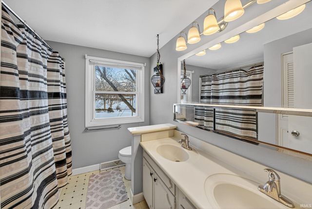 1519 Brookwood Drive, Elkhart, IN 46514