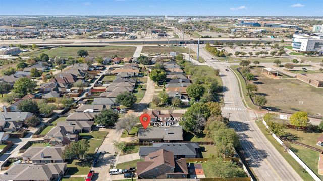 1148 Meadows Drive, Grand Prairie, TX 75052