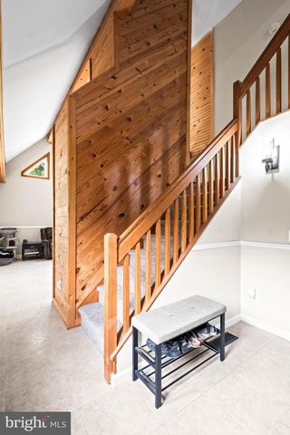 5 CARTER DR, Southampton, NJ 08088