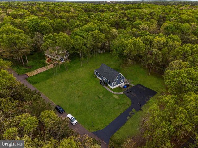 5 CARTER DR, Southampton, NJ 08088
