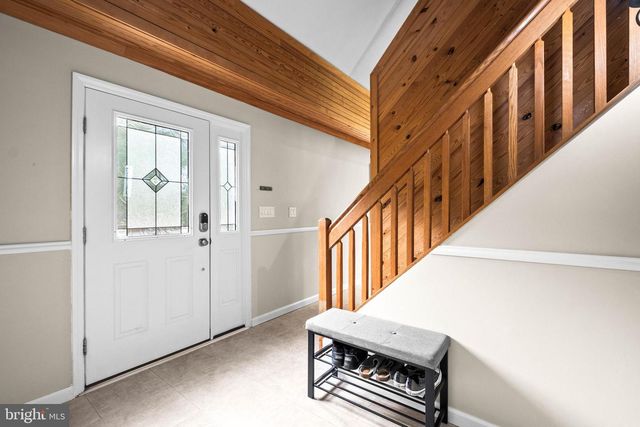 5 CARTER DR, Southampton, NJ 08088
