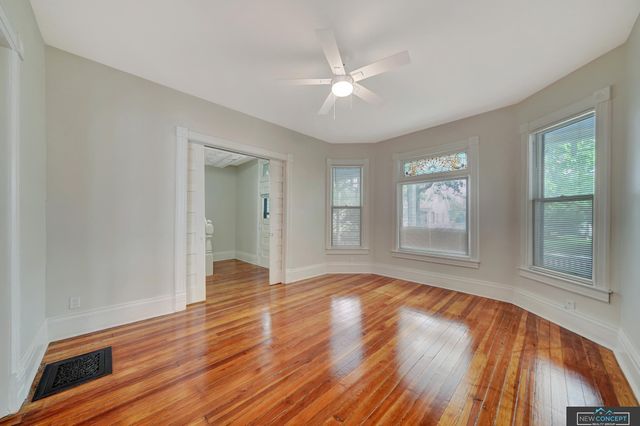 1611 Sumner Street, Lincoln, NE 68502