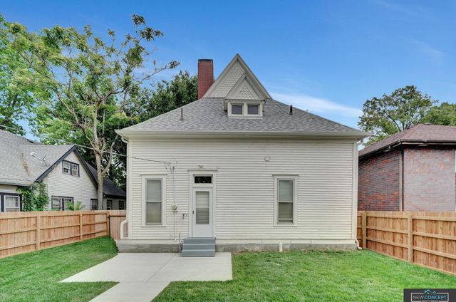 1611 Sumner Street, Lincoln, NE 68502