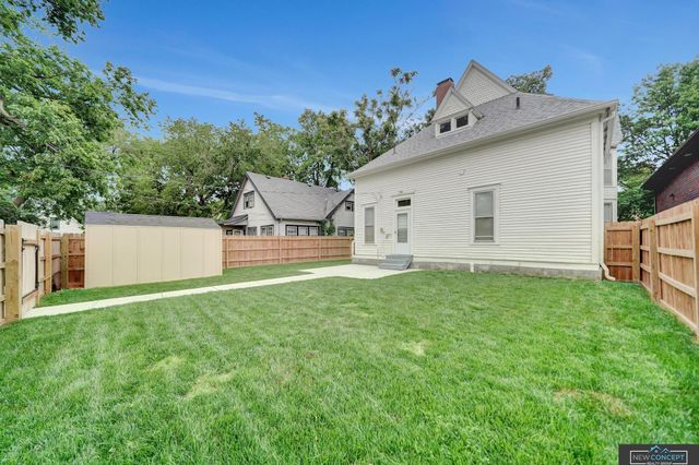 1611 Sumner Street, Lincoln, NE 68502