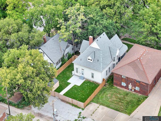 1611 Sumner Street, Lincoln, NE 68502
