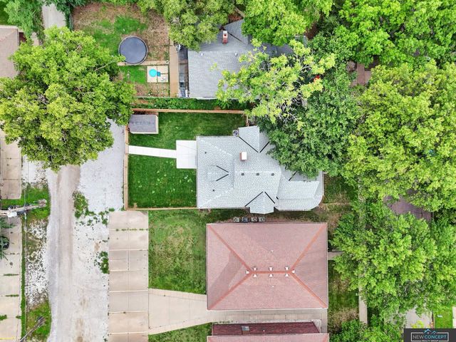 1611 Sumner Street, Lincoln, NE 68502