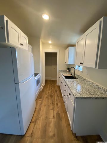 309 Brackenridge, Boerne, TX 78006