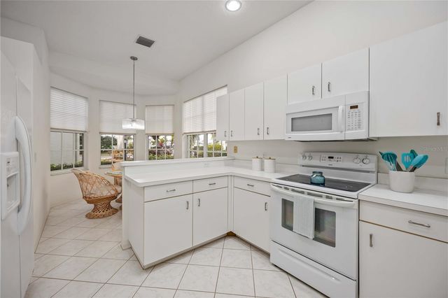 547 FALLBROOK DRIVE, Venice, FL 34292