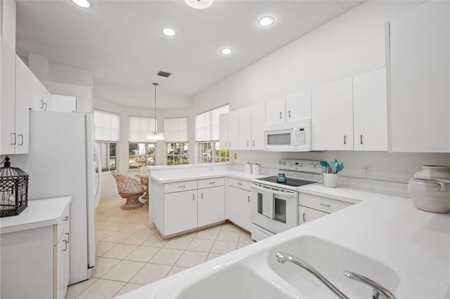 547 FALLBROOK DRIVE, Venice, FL 34292