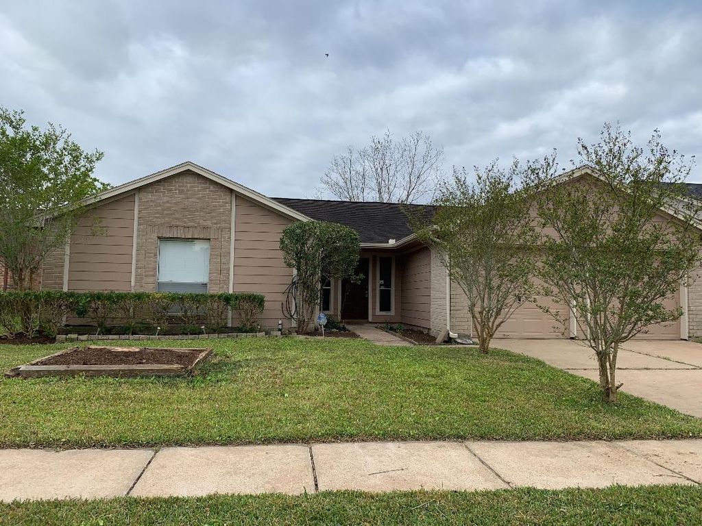 6814 Grant Drive, Richmond, TX 77469