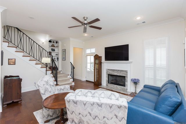 5118 Cheneau Ln, Baton Rouge, LA 70808