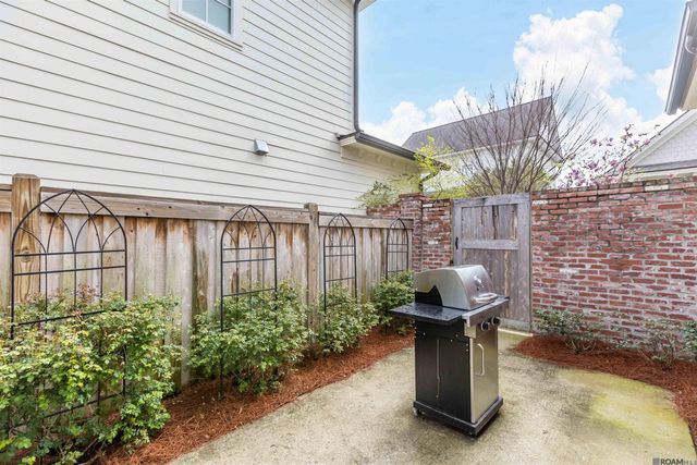 5118 Cheneau Ln, Baton Rouge, LA 70808