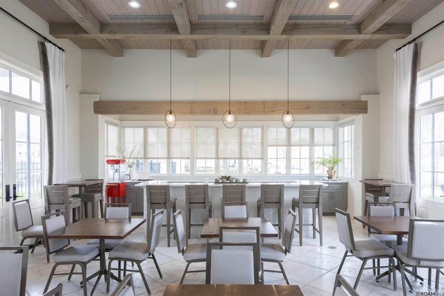 5118 Cheneau Ln, Baton Rouge, LA 70808