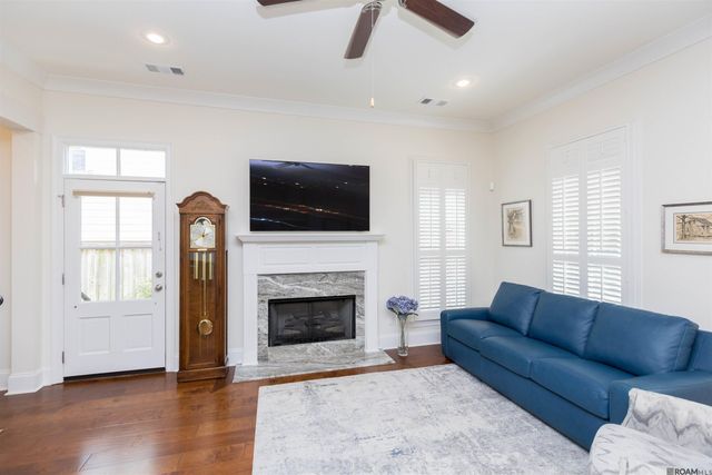 5118 Cheneau Ln, Baton Rouge, LA 70808