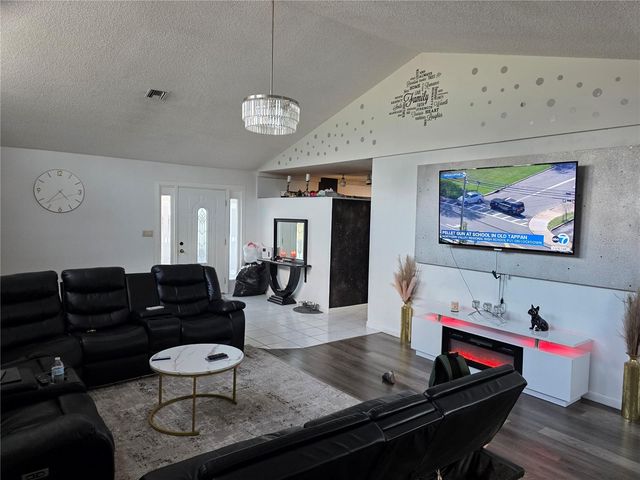 142 NE 112TH AVENUE, Old Town, FL 32680