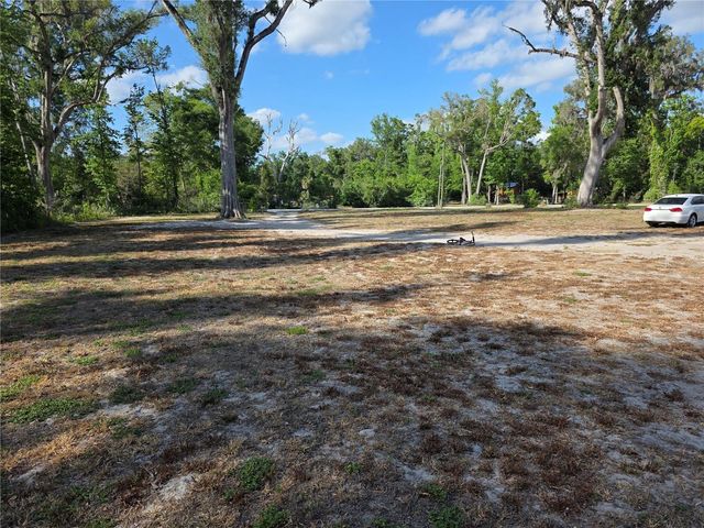 142 NE 112TH AVENUE, Old Town, FL 32680