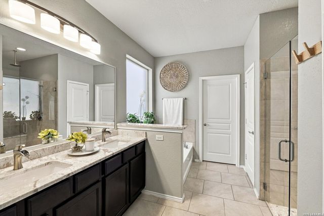 10823 Red Sage, Helotes, TX 78023