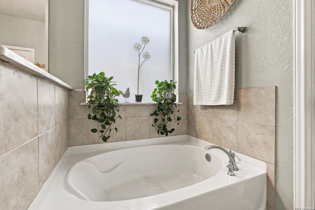 10823 Red Sage, Helotes, TX 78023