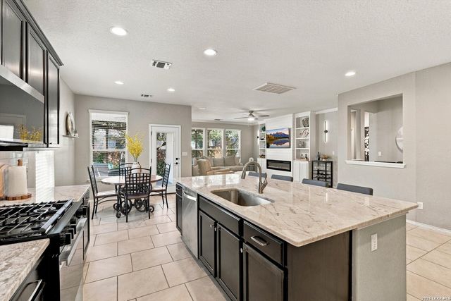 10823 Red Sage, Helotes, TX 78023