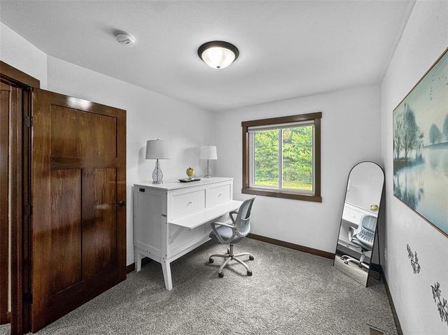 1628 Hazeltine Drive, Eau Claire, WI 54703
